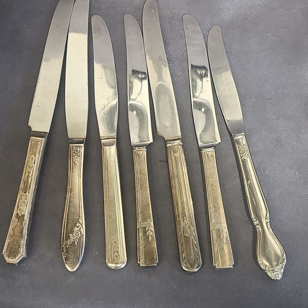 7 Vintage Silver Plated Table Dinner Knives 9”- 2 Different Patterns